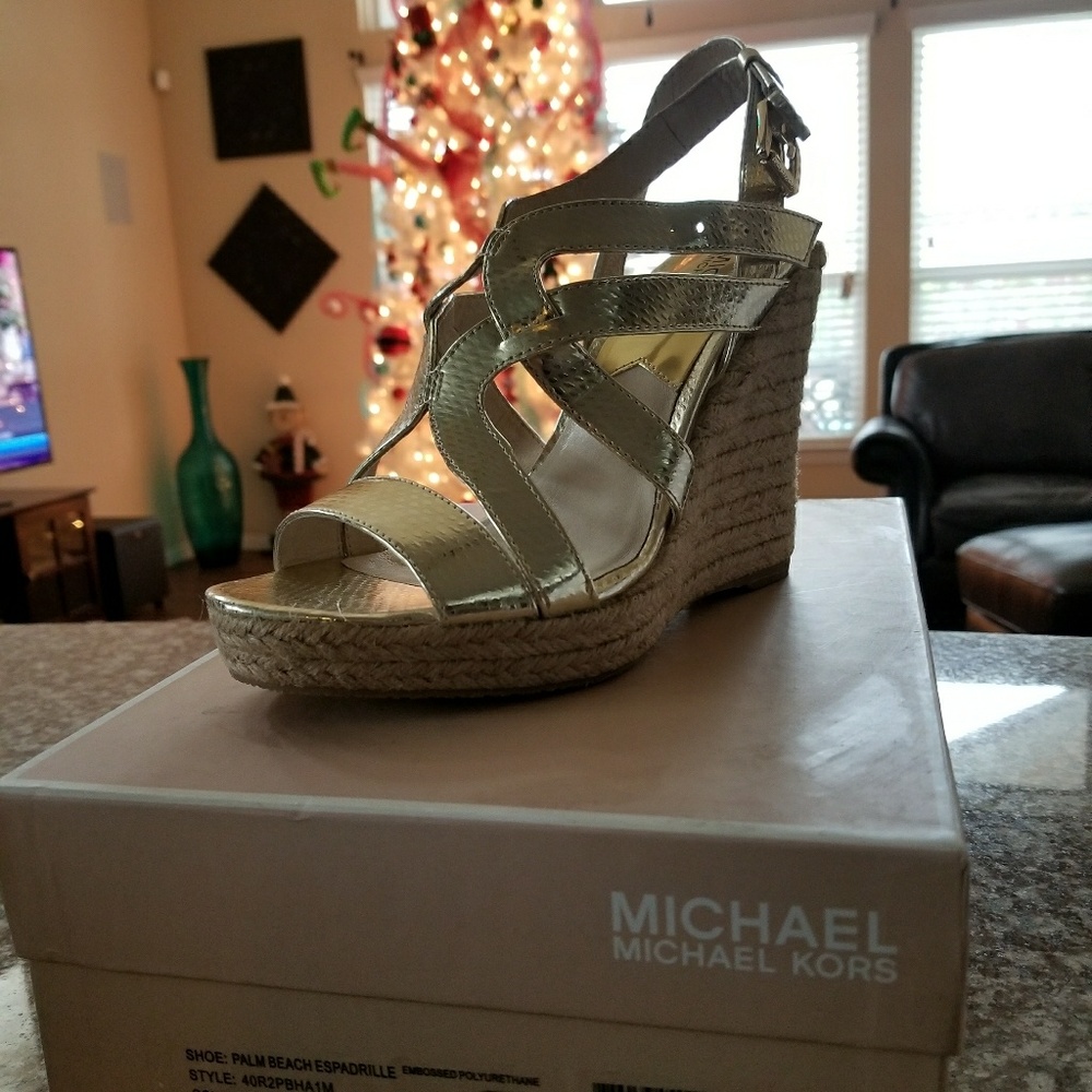 Sold°•Michael Kors Wedges-Price is firm